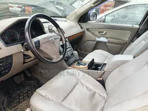 Infiniti QX4 2000 Gold