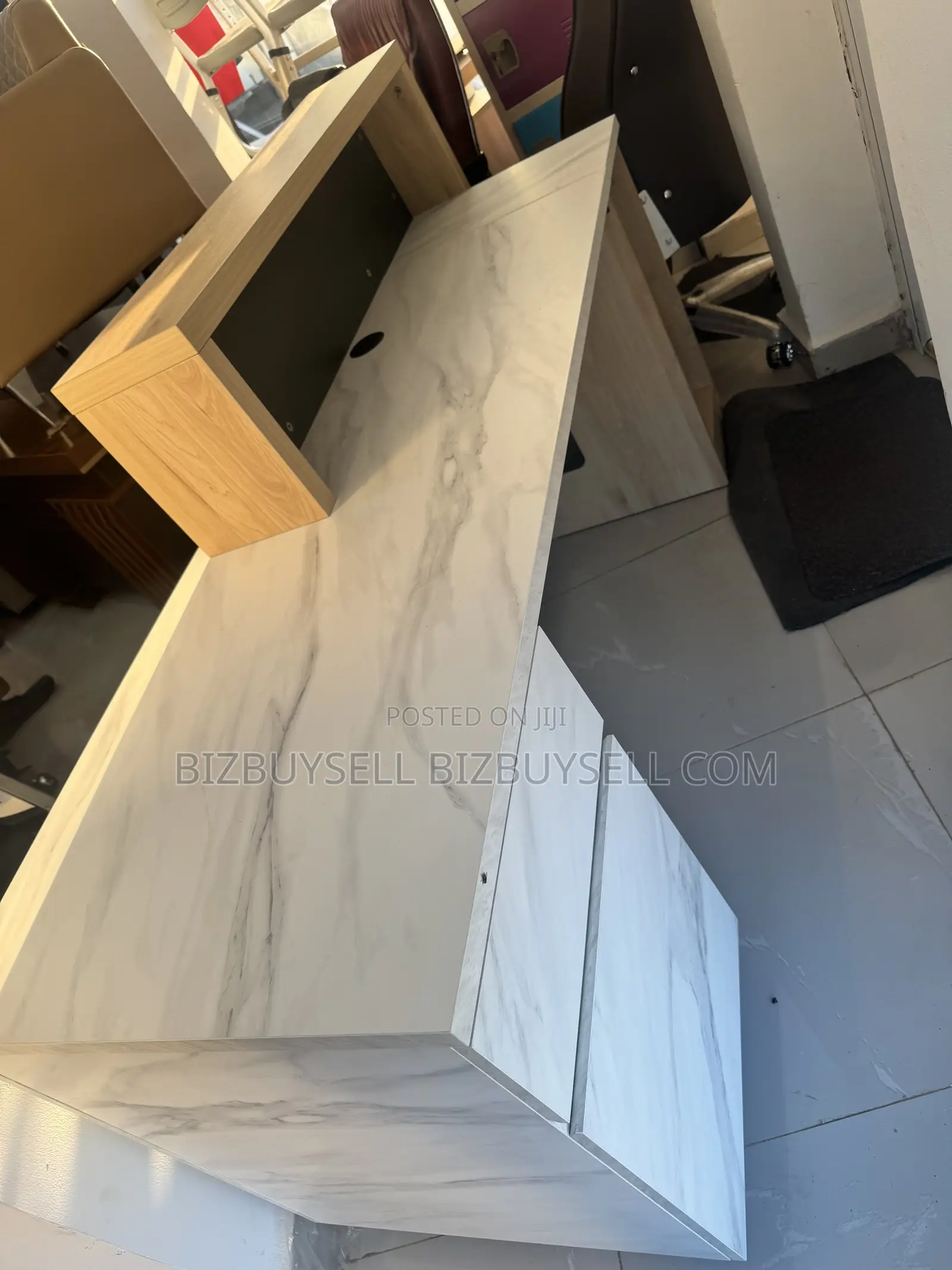 Receptionist Table 1.8 Meters