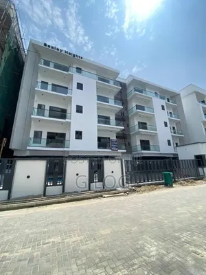 3bdrm Apartment in Lekki Phase 1 for sale