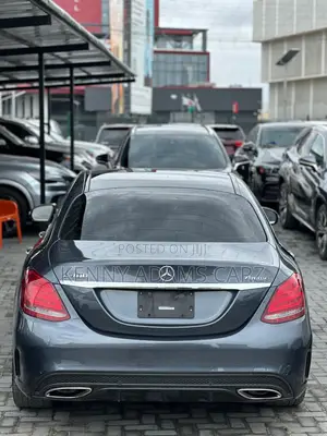 Mercedes-Benz C400 4Matic AWD Sedan (3.0L V6 7A) 2015 Gray