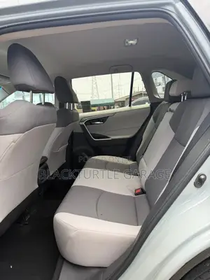 Toyota RAV4 2022 Gray