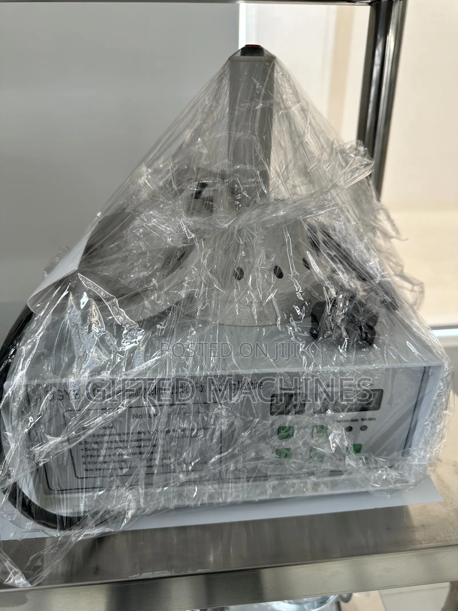 Aluminium Foil Induction Capping Machine