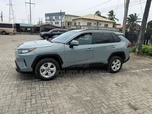 Toyota RAV4 2022 Gray