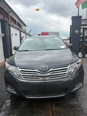 Toyota Venza AWD 2010 Gray