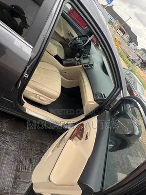 Toyota Venza AWD 2010 Gray