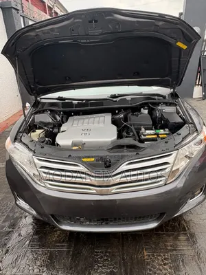 Toyota Venza AWD 2010 Gray