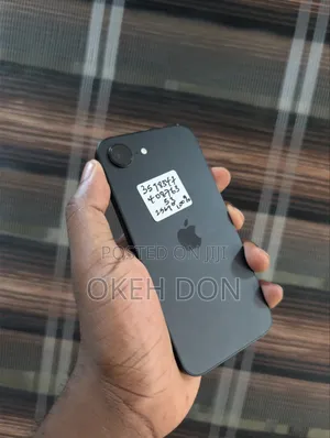 New Apple iPhone 17e 256 GB Black