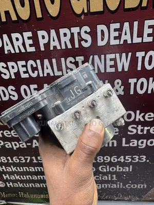 Toyota Hilux ABS Pump Module 2016–2017 – New & Tokunbo