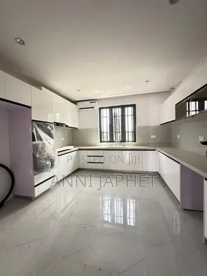 3bdrm Block of Flats in Ikoyi for sale