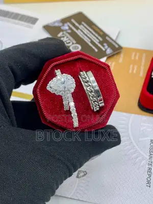 VVS Moissanite Engagement and Wedding Rings