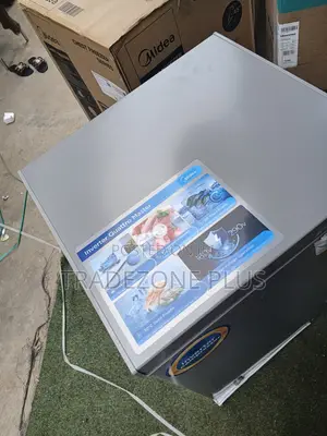 Midea 142L Upright-Style Storage Chest Freezer