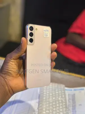 Samsung Galaxy S22+ 5G 128 GB Gold