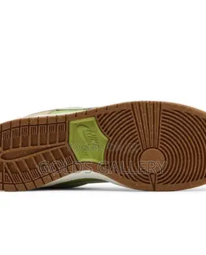 2024 Dunk Low Pro SB ‘Escargot’ (USA)