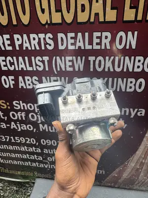 Toyota Hilux 2016–2017 ABS Pump & Control Module