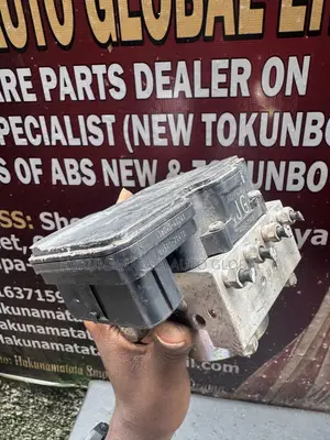 Toyota Hilux 2016–2017 ABS Pump & Control Module