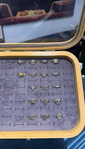 Female Fashion Rings