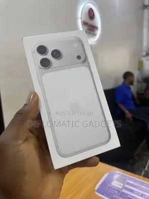 New Apple iPhone 17 Pro Max 256 GB White