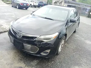 Toyota Avalon XLE Sedar FWD (3.5L 6cyl 6A) 2013 Black