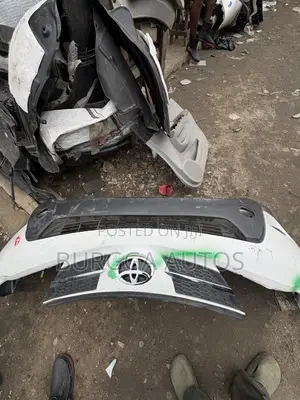 Complete Front Bumper RAV-4 2014 Tokunbo