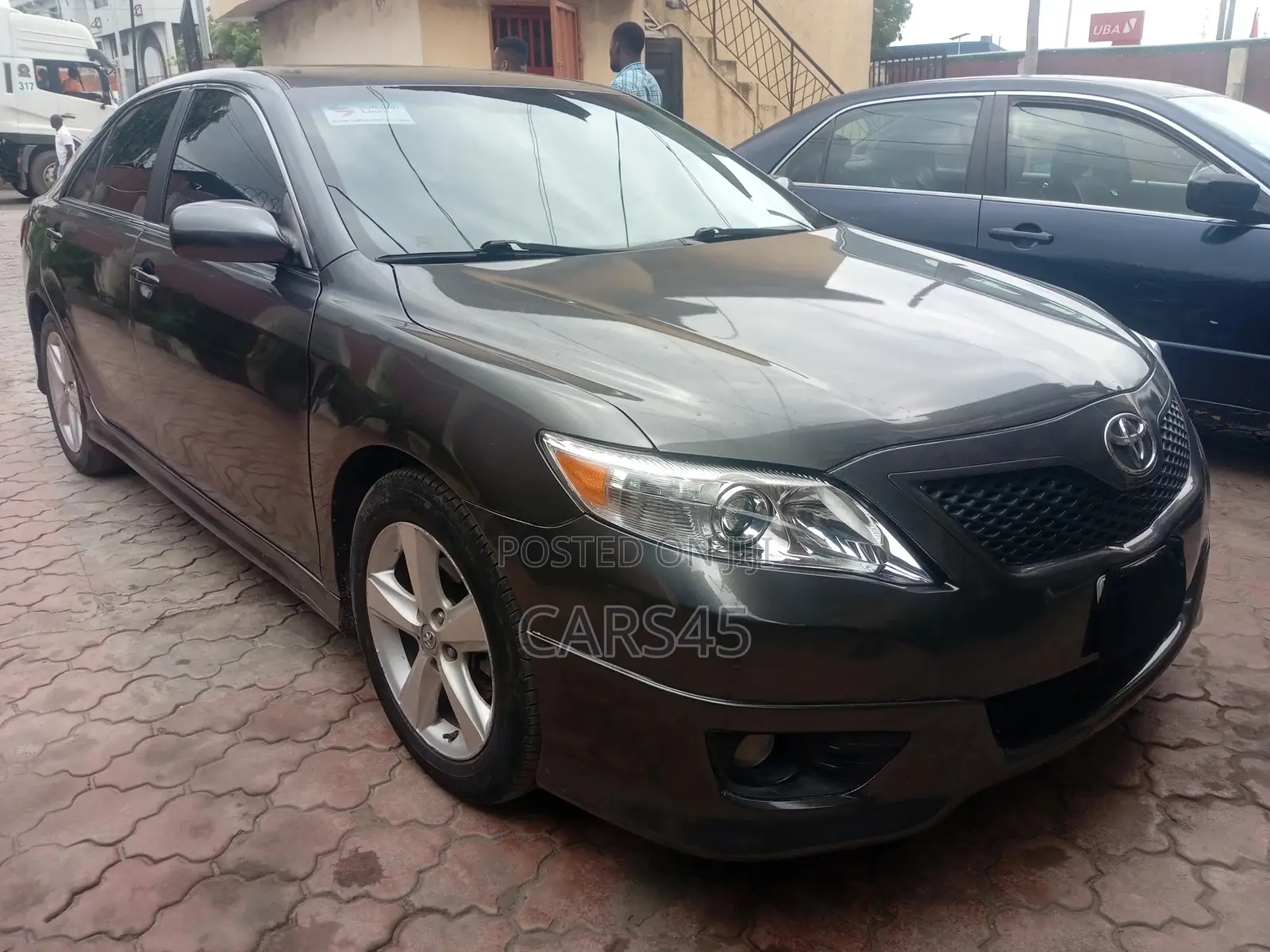 Toyota Camry 2011 Gray