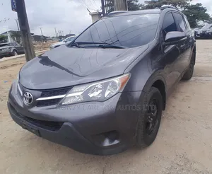 Toyota RAV4 LE 4dr SUV AWD (2.5L 4cyl 6A) 2014 Brown