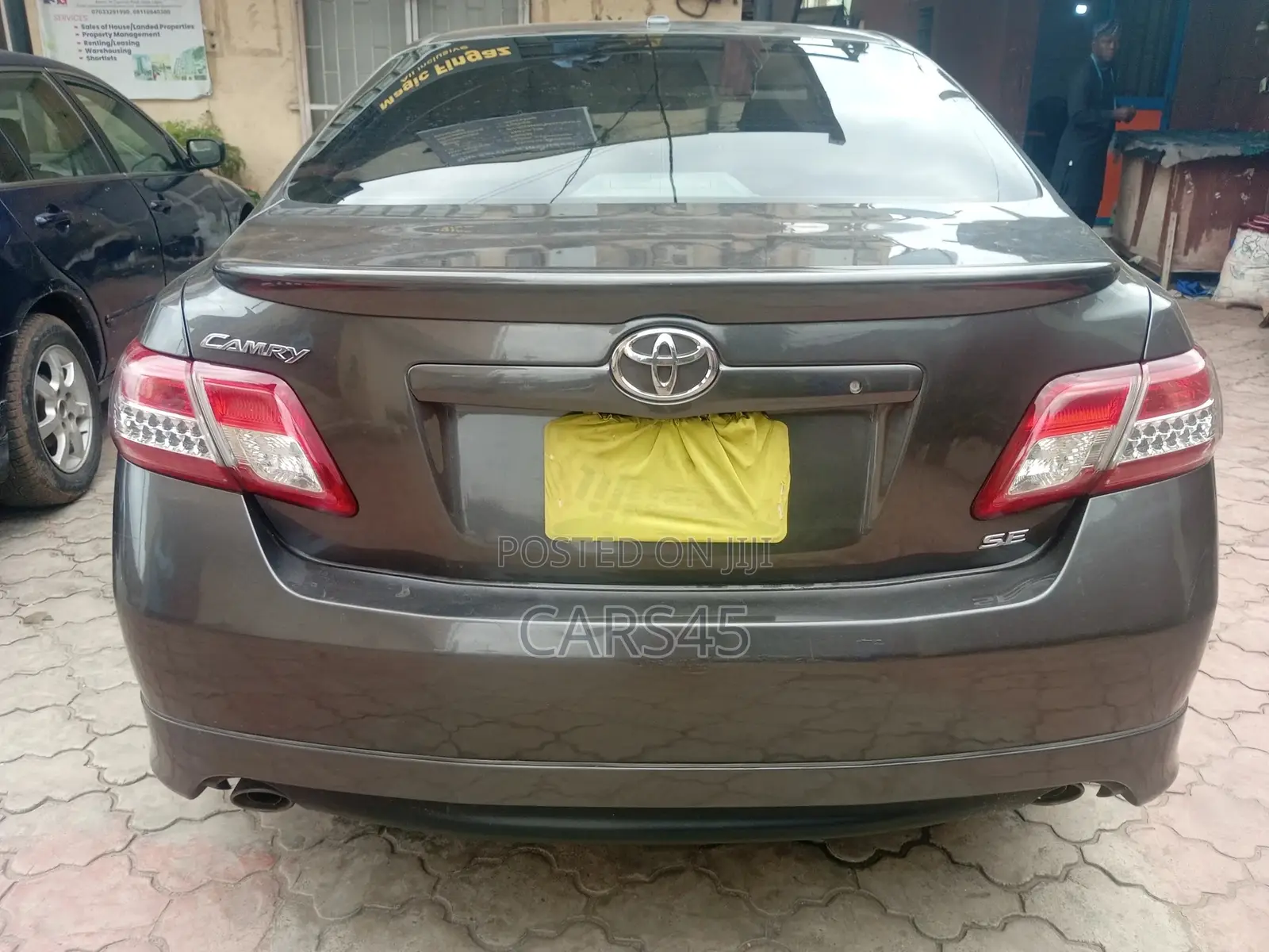 Toyota Camry 2011 Gray