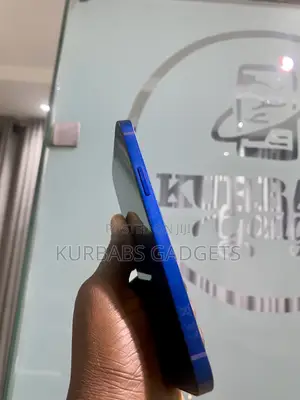 Apple iPhone 12 64 GB Blue
