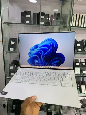 Laptop Dell XPS 16 9640 16GB Intel Core Ultra 7 SSD 1T
