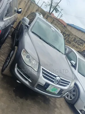 Volkswagen Touareg 2009 Gray