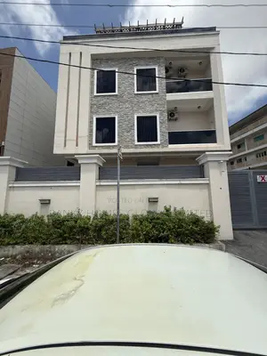 6bdrm Duplex in Lekki Phase 1 for sale