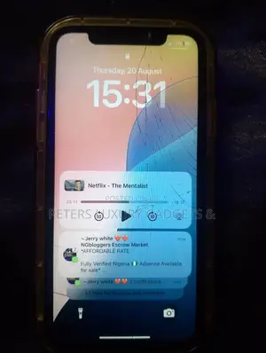 Apple iPhone XR 64 GB White