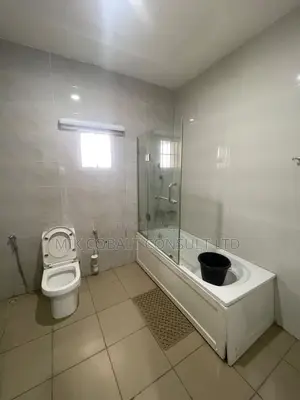 Furnished 4bdrm Townhouse / Terrace in By Gilmor, Jahi for rent