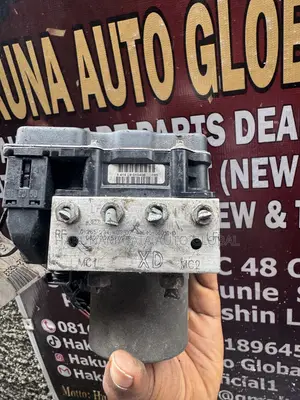 Toyota Camry 2007–2009 ABS Brake Pump & Controller