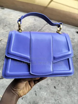 Stylish Ladies Handbag – Quality & Affordable