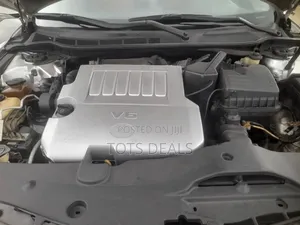 Toyota Camry SE V6 4dr Sedan (3.5L 6cyl 6AM) 2009 Silver