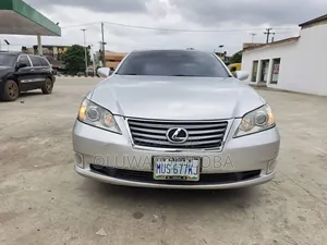 Lexus ES 2012 Silver