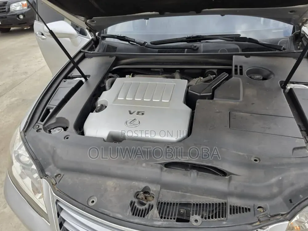 Lexus ES 2012 Silver