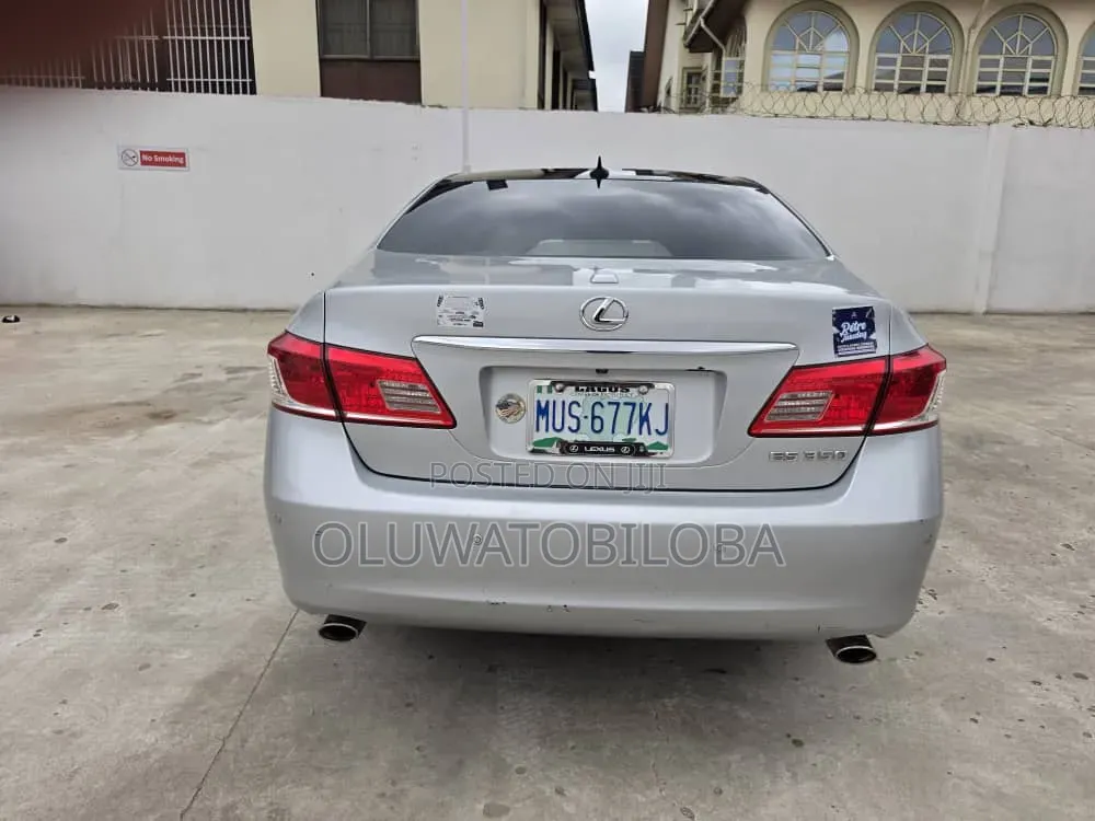 Lexus ES 2012 Silver