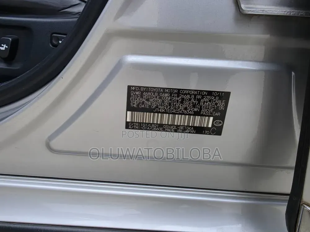 Lexus ES 2012 Silver