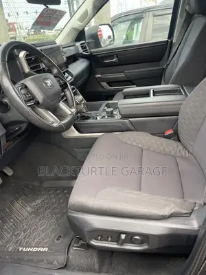 Toyota Tundra 2023 Gray