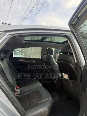 Hyundai Sonata Sport 4dr Sedan (2.4L 4cyl 6A) 2015 Gray
