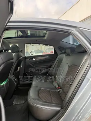 Hyundai Sonata Sport 4dr Sedan (2.4L 4cyl 6A) 2015 Gray