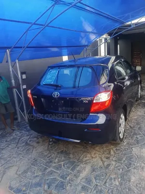 Toyota Matrix XRS Hatchback FWD (2.4L 4cyl 5A) 2010 Blue