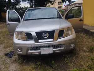 Nissan Frontier 2014 Silver