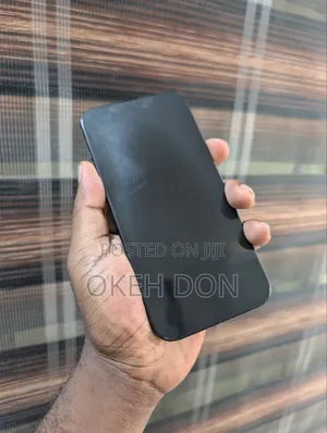 Apple iPhone 16 Plus 128 GB Black
