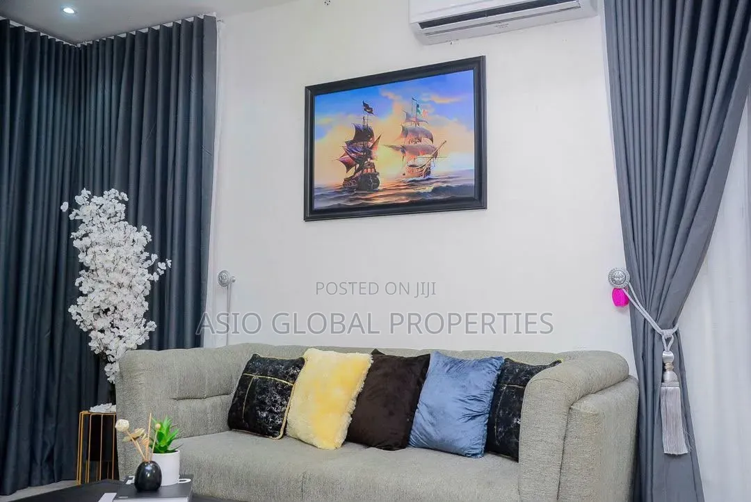 Beautiful and Modern 2bed Terrace Shortlet at Ikeja Gra
