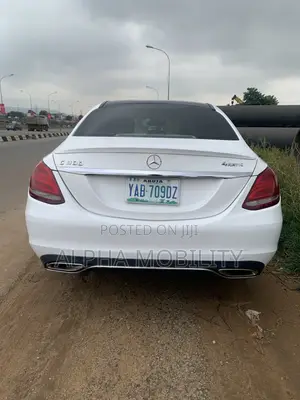 Mercedes-Benz C300 2016 White