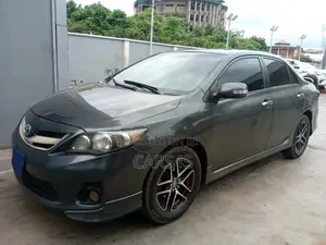 Toyota Corolla 2011 Gray