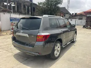 Toyota Highlander Limited 2009 Gray