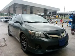Toyota Corolla 2011 Gray